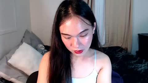 Snapshot of shantel_xx chatting on 09/16/25, 04:19 Shantel online show from 09/16/25, 04:19