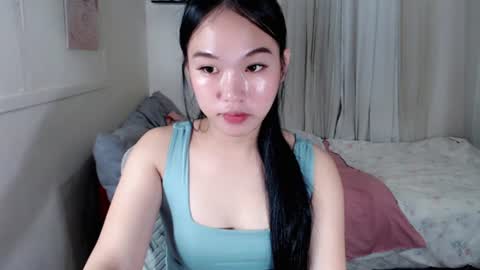 Snapshot of shantel_xx chatting on 07/19/26, 02:32 Shantel online show from 07/19/26, 02:32