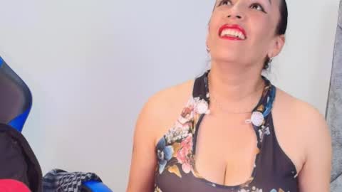 shantey online show from 02/10/26, 03:27