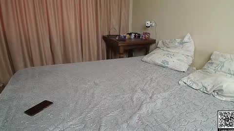 Mikki and Cadence online show from 11/26/25, 12:50