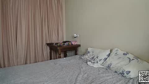 Mikki and Cadence online show from 11/29/25, 03:04