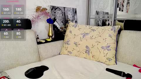 Snapshot of shantimoon chatting on 02/01/25, 10:55 Natalya online show from 02/01/25, 10:55