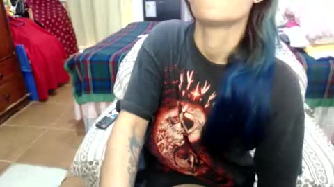 shanyflores5 online show from 04/01/26, 02:14