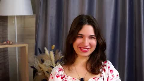 Snapshot of shapasser chatting on 10/13/25, 01:16 Ivy online show from 10/13/25, 01:16
