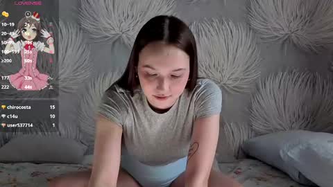 Snapshot of shaquitaalcosiba chatting on 05/18/26, 04:40 Alica online show from 05/18/26, 04:40