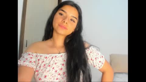 Snapshot of shara_jones chatting on 02/22/25, 09:56 Sara online show from 02/22/25, 09:56