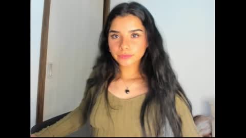 Snapshot of shara_jones chatting on 03/12/25, 06:07 Sara online show from 03/12/25, 06:07