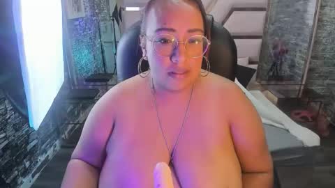 Snapshot of shara_oz chatting on 03/02/26, 05:08 Shara Oz online show from 03/02/26, 05:08