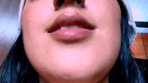 Snapshot of sharain chatting on 12/26/24, 09:47 My real name is bella Much Gust online show from 12/26/24, 09:47