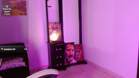 sharaross1 online show from 11/11/25, 05:29