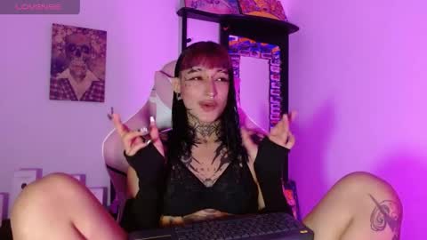 sharaross1 online show from 04/18/26, 07:29