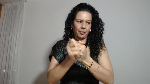 Snapshot of sharickleon11 chatting on 12/07/24, 11:34 sharickleon11 online show from 12/07/24, 11:34