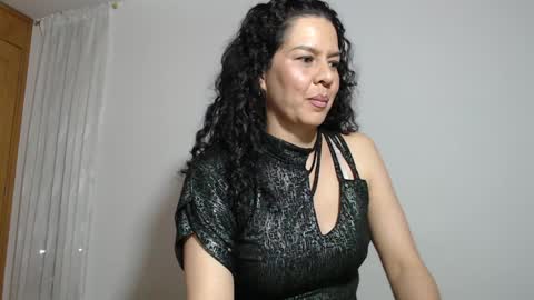 Snapshot of sharickleon11 chatting on 12/08/24, 02:39 sharickleon11 online show from 12/08/24, 02:39