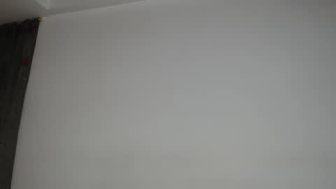 Snapshot of sharickleon11 chatting on 09/15/25, 12:54 sharickleon11 online show from 09/15/25, 12:54