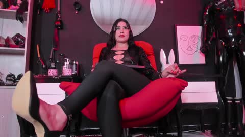 Snapshot of sharith_gh chatting on 01/07/25, 04:37 Sharith online show from 01/07/25, 04:37