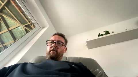 Sharksboy online show from 05/05/26, 01:52
