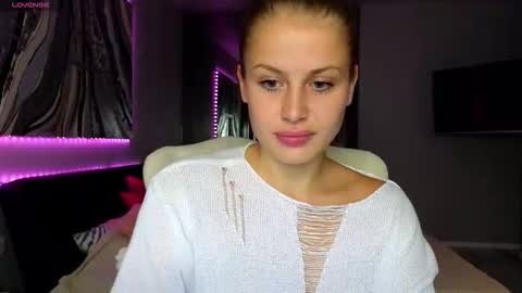 Sharleen online show from 10/24/25, 02:02