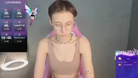 Snapshot of sharli_rose chatting on 12/15/24, 04:04 Sharli online show from 12/15/24, 04:04