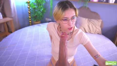 Snapshot of sharli_rose chatting on 05/11/26, 12:44 Sharli online show from 05/11/26, 12:44