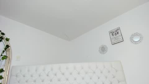 Snapshot of sharlot_evans_ chatting on 01/09/26, 12:08 Sharlot online show from 01/09/26, 12:08