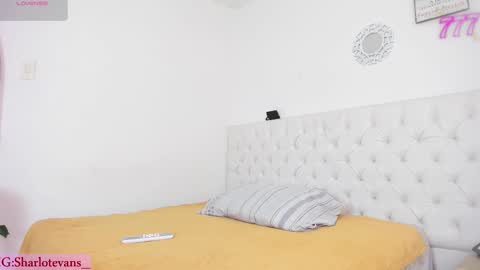 Snapshot of sharlot_evans_ chatting on 02/05/26, 12:21 Sharlot online show from 02/05/26, 12:21