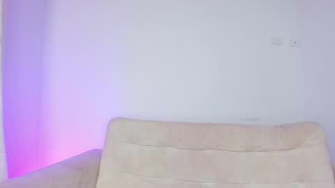 Hi fiends ---- I usually start online from Monday to Friday from 1000 am Saturdays and Sundays at 600 am Colombia time online show from 02/09/25, 06:16