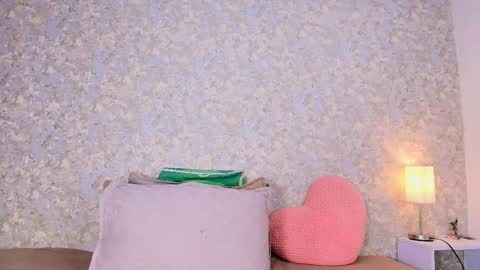 Sharlott online show from 10/22/25, 03:07