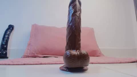 Sharlott online show from 02/09/26, 11:58