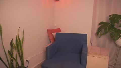 Snapshot of sharlotte_evanns chatting on 02/05/26, 10:47 Sharlotte online show from 02/05/26, 10:47