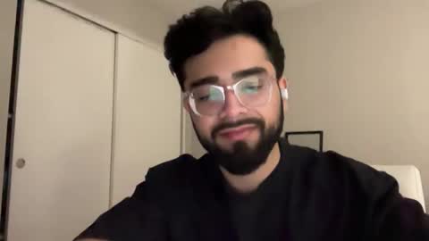 sharmaaditya7253 online show from 12/17/25, 11:55