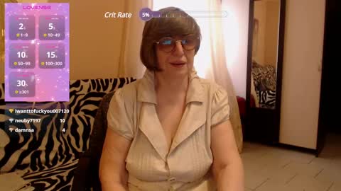Snapshot of sharon_amore chatting on 03/08/25, 08:00 Helena online show from 03/08/25, 08:00