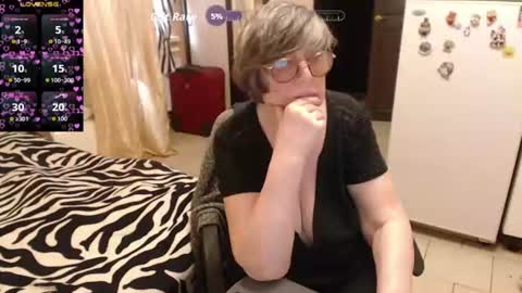 Helena online show from 06/26/26, 01:59