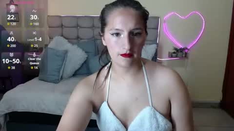 ESTEFI  online show from 06/16/26, 07:27