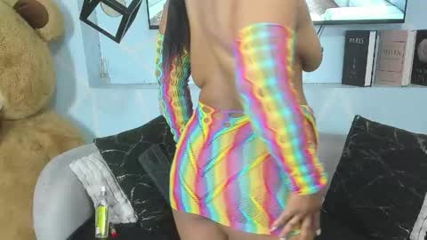 Sharon Noa online show from 04/15/26, 07:58