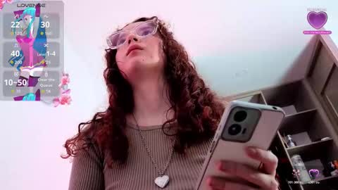 Snapshot of sharonblack_ chatting on 02/09/26, 04:44 kitsune online show from 02/09/26, 04:44