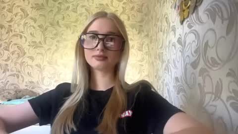 Anita online show from 05/18/26, 06:41