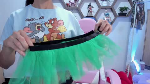 Sharon online show from 12/19/24, 04:13