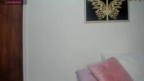 Snapshot of sharonscothh chatting on 10/04/25, 08:40 sharonscothh online show from 10/04/25, 08:40