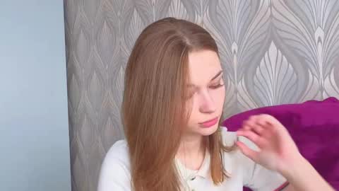 Snapshot of sharrimalagisi chatting on 10/02/25, 04:30 Miroslava online show from 10/02/25, 04:30