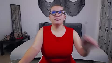 sharronalexa online show from 10/24/25, 10:33