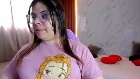 Snapshot of shasha_bloom chatting on 09/10/25, 07:47 SASHA BLOOM online show from 09/10/25, 07:47