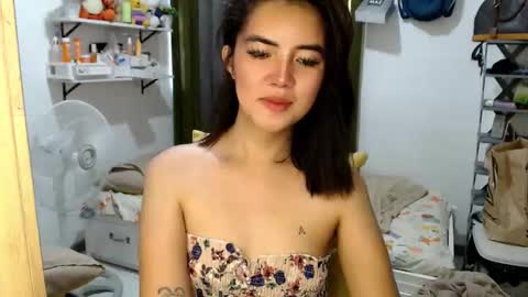 Snapshot of shasha_carreon chatting on 11/30/25, 01:20 shasha online show from 11/30/25, 01:20