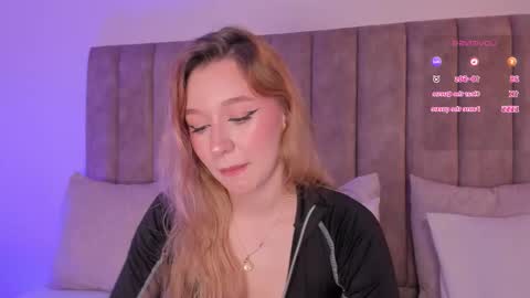 Shantall online show from 10/31/25, 04:57