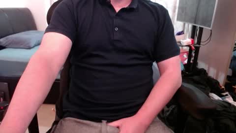 Snapshot of shaw27 chatting on 11/03/25, 07:37 shaw27 online show from 11/03/25, 07:37