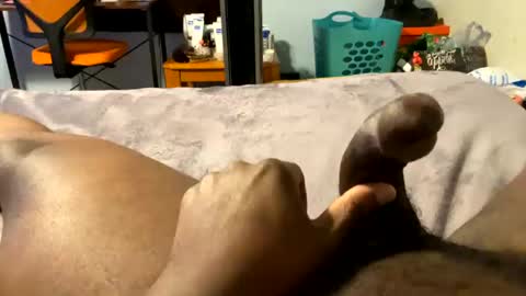 Snapshot of shawnevans2324 chatting on 10/19/25, 01:01 shawnevans2324 online show from 10/19/25, 01:01