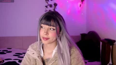 Shayla 3 online show from 10/14/25, 09:04