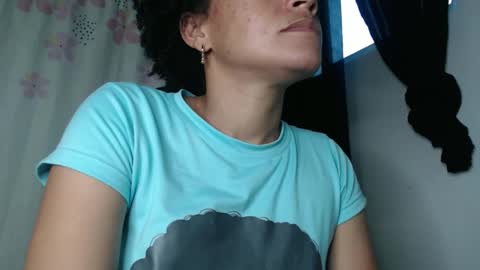 Snapshot of shayna_cute chatting on 12/16/24, 10:45 Shayna online show from 12/16/24, 10:45