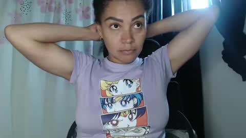 Snapshot of shayna_cute chatting on 12/29/24, 05:33 Shayna online show from 12/29/24, 05:33