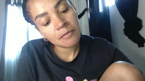 Snapshot of shayna_cute chatting on 01/03/25, 04:16 Shayna online show from 01/03/25, 04:16