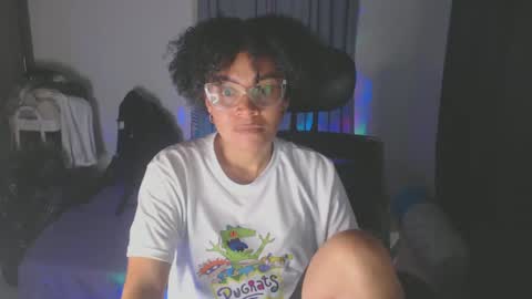 Snapshot of shayna_cute chatting on 02/14/25, 03:22 Shayna online show from 02/14/25, 03:22